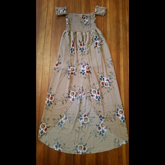 Tan boho floral off the shoulder maxi with slit - Picture 5 of 6